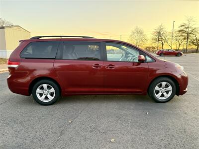 2011 Toyota Sienna LE 8-Passenger   - Photo 5 - Manassas, VA 20110