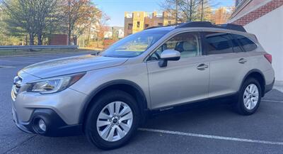 2018 Subaru Outback 2.5i Premium   - Photo 1 - Manassas, VA 20110