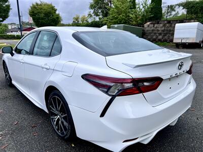 2021 Toyota Camry SE   - Photo 7 - Manassas, VA 20110