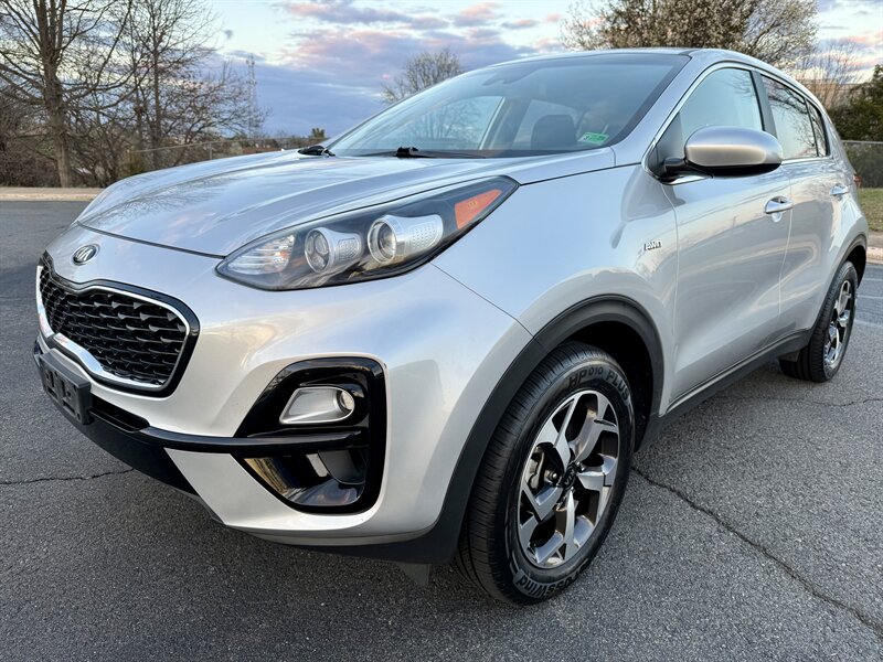 2022 Kia Sportage LX - Photo 1 - Manassas, VA 20110