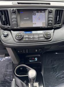 2018 Toyota RAV4 Limited  Premium AWD - Photo 10 - Manassas, VA 20110