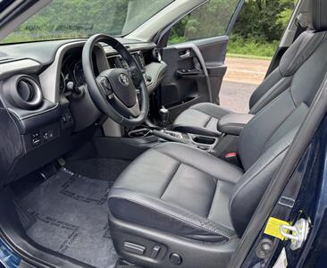 2018 Toyota RAV4 Limited  Premium AWD - Photo 11 - Manassas, VA 20110