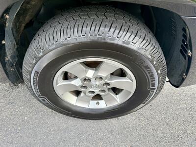 2012 Toyota 4Runner SR5   - Photo 20 - Manassas, VA 20110