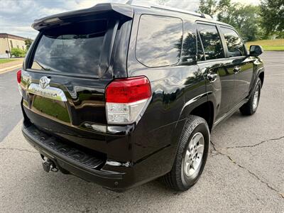 2012 Toyota 4Runner SR5   - Photo 6 - Manassas, VA 20110