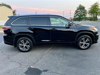 2016 Toyota Highlander XLE   - Photo 4 - Manassas, VA 20110