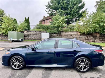 2020 Toyota Camry SE   - Photo 8 - Manassas, VA 20110