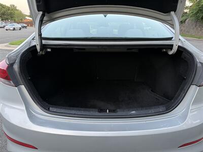 2018 Hyundai ELANTRA SEL   - Photo 16 - Manassas, VA 20110