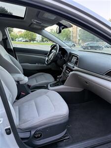 2018 Hyundai ELANTRA SEL   - Photo 13 - Manassas, VA 20110