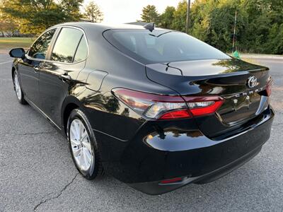 2021 Toyota Camry LE   - Photo 6 - Manassas, VA 20110