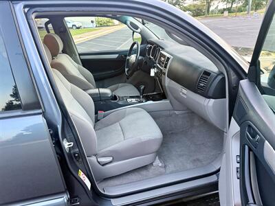 2009 Toyota 4Runner SR5   - Photo 14 - Manassas, VA 20110