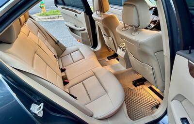2012 Mercedes-Benz E 350 Luxury 4MATIC  AWD - Photo 12 - Manassas, VA 20110
