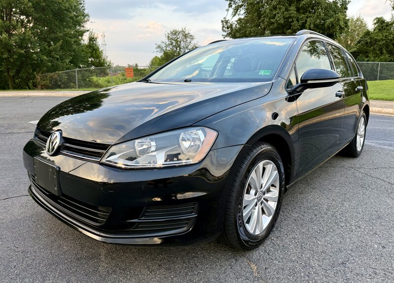 2017 Volkswagen Golf TSI S 4Motion - Photo 1 - Manassas, VA 20110