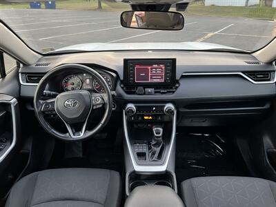 2019 Toyota RAV4 XLE   - Photo 12 - Manassas, VA 20110