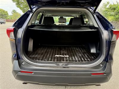 2023 Toyota RAV4 XLE   - Photo 16 - Manassas, VA 20110