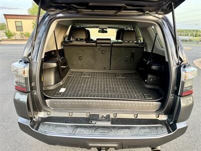 2018 Toyota 4Runner SR5   - Photo 21 - Manassas, VA 20110