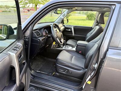 2018 Toyota 4Runner SR5   - Photo 16 - Manassas, VA 20110