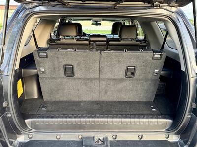 2018 Toyota 4Runner SR5   - Photo 22 - Manassas, VA 20110