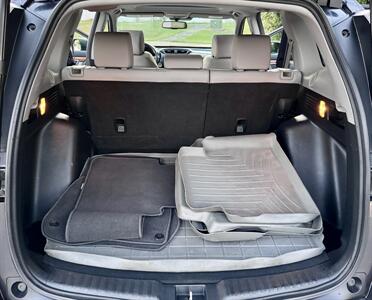 2017 Honda CR-V EX-L with NAV  AWD - Photo 17 - Manassas, VA 20110