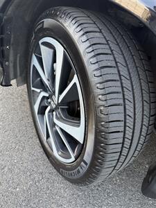 2019 Honda HR-V Sport  Ex - Photo 17 - Manassas, VA 20110