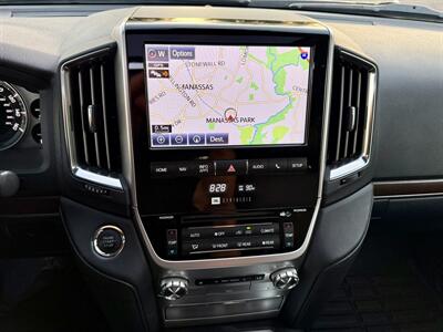 2017 Toyota Land Cruiser Luxury   - Photo 10 - Manassas, VA 20110
