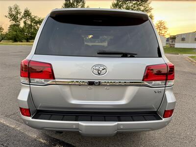 2017 Toyota Land Cruiser Luxury   - Photo 7 - Manassas, VA 20110