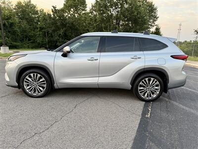 2021 Toyota Highlander Platinum   - Photo 4 - Manassas, VA 20110