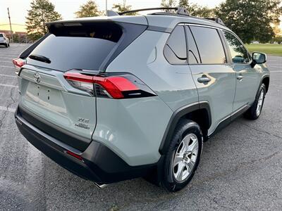 2021 Toyota RAV4 XLE   - Photo 8 - Manassas, VA 20110