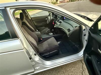 2010 Honda Accord LX-P   - Photo 12 - Manassas, VA 20110