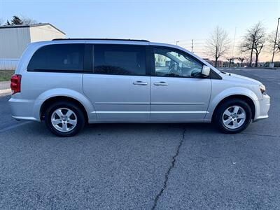 2012 Dodge Grand Caravan SXT   - Photo 5 - Manassas, VA 20110