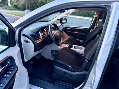 2012 Dodge Grand Caravan SXT   - Photo 12 - Manassas, VA 20110