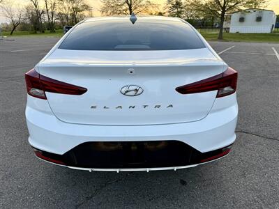 2020 Hyundai Elantra SEL   - Photo 8 - Manassas, VA 20110