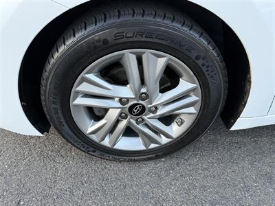 2020 Hyundai Elantra SEL   - Photo 4 - Manassas, VA 20110