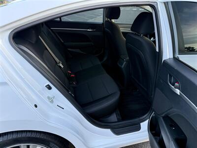 2020 Hyundai Elantra SEL   - Photo 16 - Manassas, VA 20110