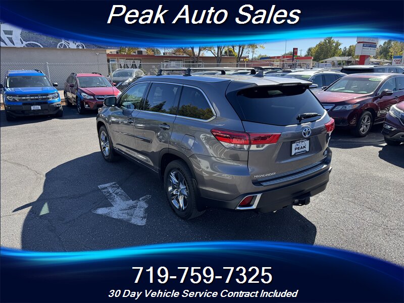 2017 Toyota Highlander Hybrid Limited Platinum - Photo 5 - Colorado Springs, CO 80907