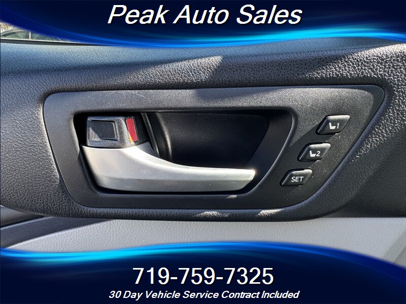 2017 Toyota Highlander Hybrid Limited Platinum - Photo 14 - Colorado Springs, CO 80907