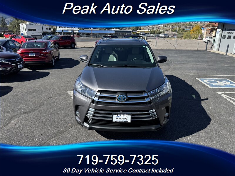 2017 Toyota Highlander Hybrid Limited Platinum - Photo 2 - Colorado Springs, CO 80907