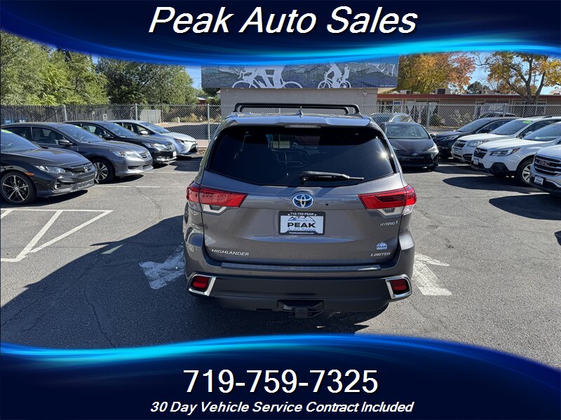 2017 Toyota Highlander Hybrid Limited Platinum - Photo 6 - Colorado Springs, CO 80907