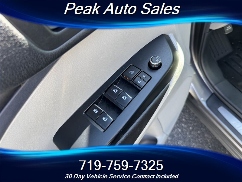 2017 Toyota Highlander Hybrid Limited Platinum - Photo 15 - Colorado Springs, CO 80907