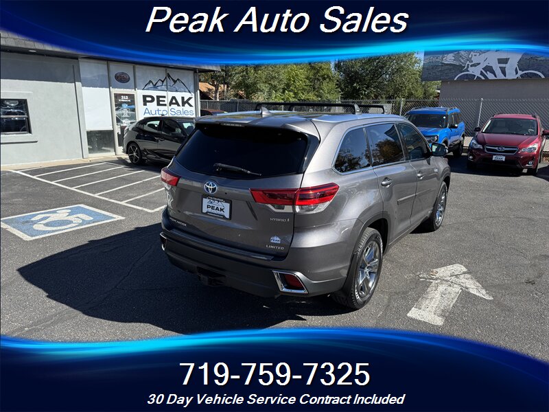 2017 Toyota Highlander Hybrid Limited Platinum - Photo 7 - Colorado Springs, CO 80907