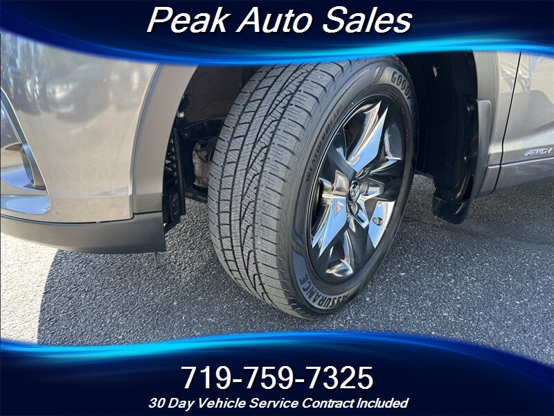 2017 Toyota Highlander Hybrid Limited Platinum - Photo 10 - Colorado Springs, CO 80907