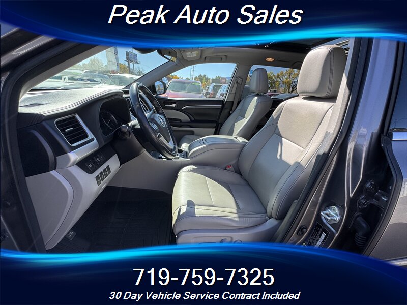 2017 Toyota Highlander Hybrid Limited Platinum - Photo 17 - Colorado Springs, CO 80907