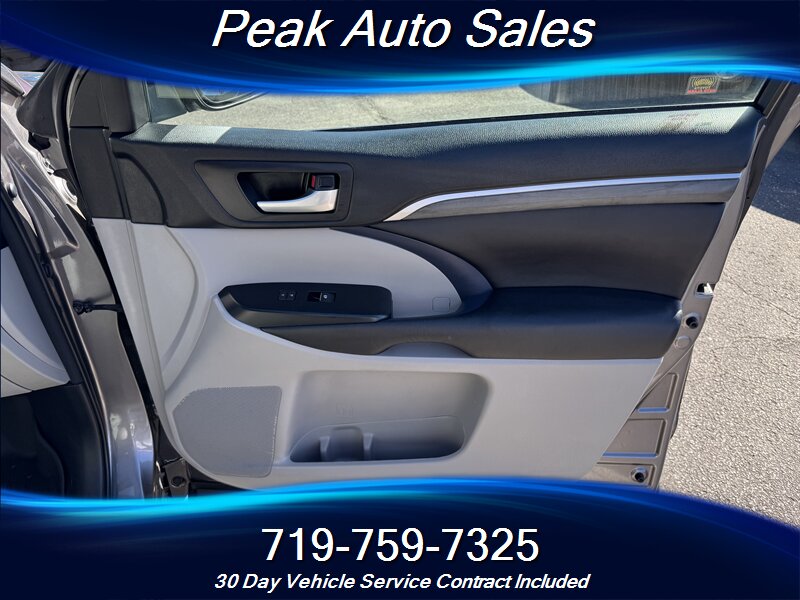 2017 Toyota Highlander Hybrid Limited Platinum - Photo 33 - Colorado Springs, CO 80907