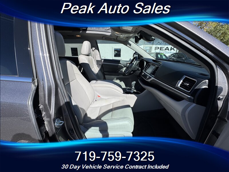 2017 Toyota Highlander Hybrid Limited Platinum - Photo 34 - Colorado Springs, CO 80907