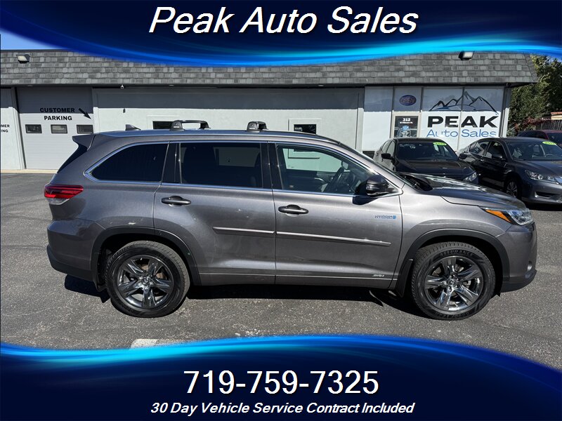 2017 Toyota Highlander Hybrid Limited Platinum - Photo 8 - Colorado Springs, CO 80907