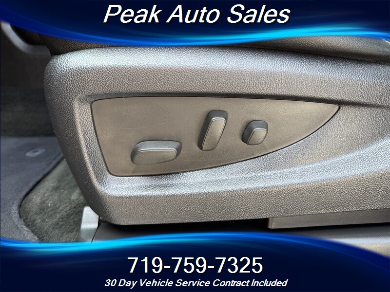 2015 Chevrolet Suburban LTZ - Photo 17 - Colorado Springs, CO 80907