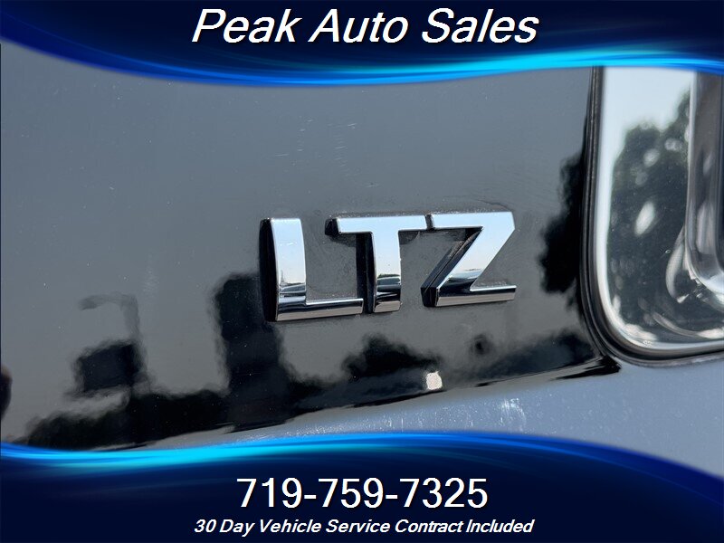 2015 Chevrolet Suburban LTZ - Photo 10 - Colorado Springs, CO 80907