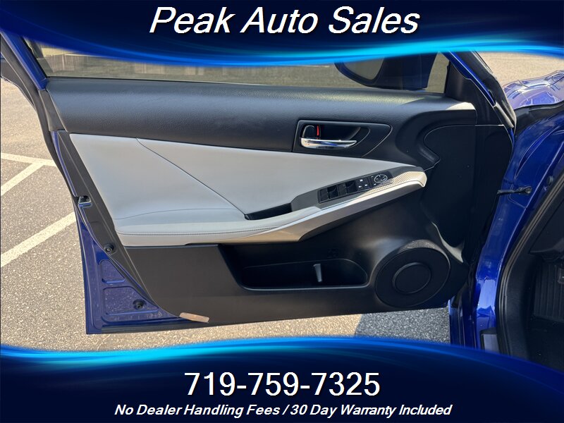 2016 Lexus IS 300 F-SPORT   - Photo 12 - Colorado Springs, CO 80907