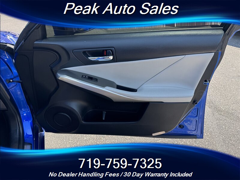 2016 Lexus IS 300 F-SPORT   - Photo 33 - Colorado Springs, CO 80907
