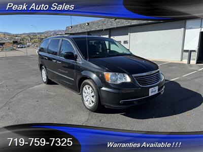 2016 Chrysler Town and Country Touring   - Photo 1 - Colorado Springs, CO 80907