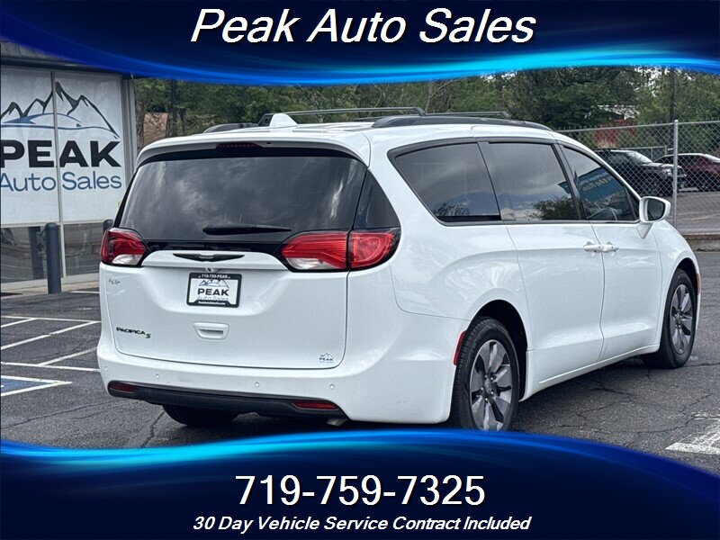 2018 Chrysler Pacifica Touring L - Photo 7 - Colorado Springs, CO 80907